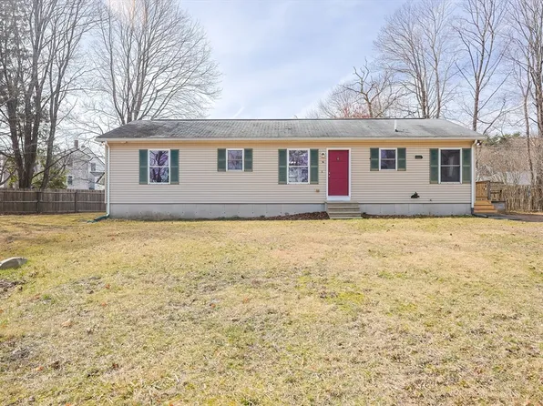 16 Moulton St, Middleboro, MA 02346