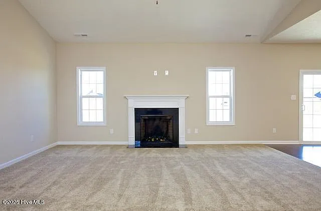 808 Solomon Dr — Photo 2