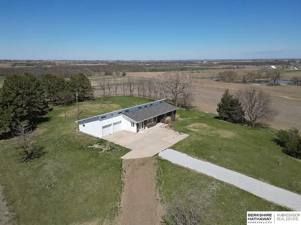 2222 W Stagecoach Rd, Martell, NE 68404