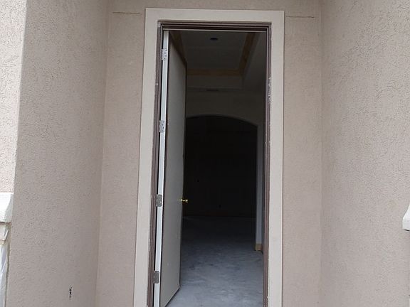 3rd image of 147 Bismark Palm Dr