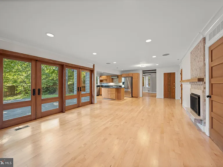 5104 Scarsdale Rd — Photo 18