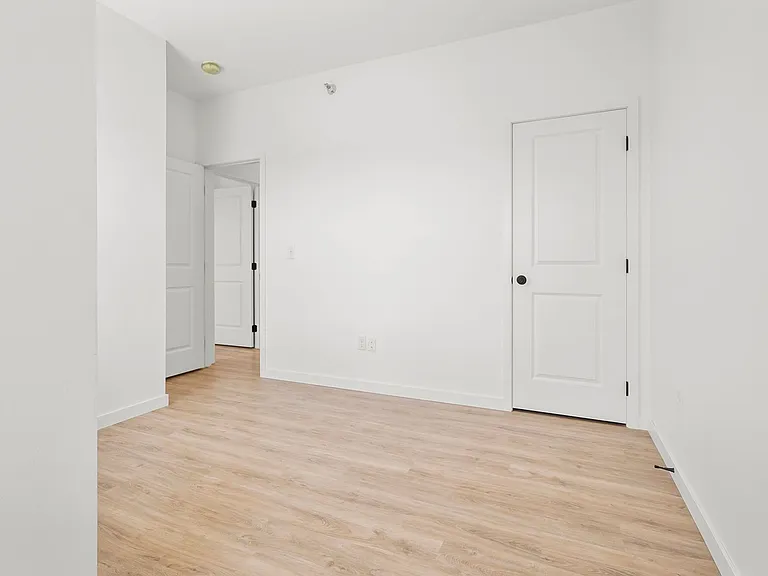 Twin Oaks Apartments — Photo 60