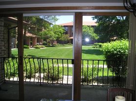 8834 W 140th St, Orland Park, IL