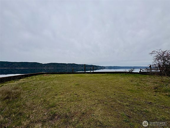 3rd image of 1 N US Highway 101