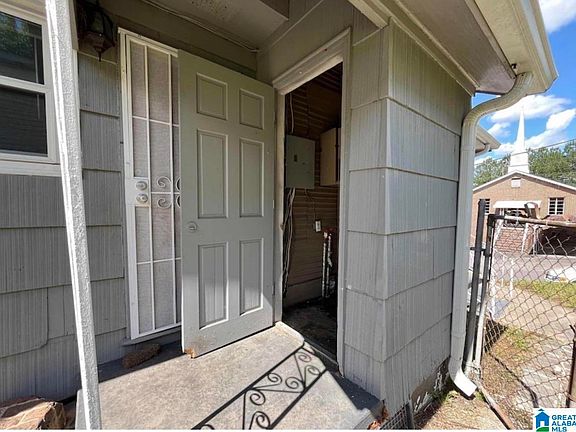 4th image of 4432 McClain St