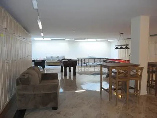 Rented by Compass | media 17