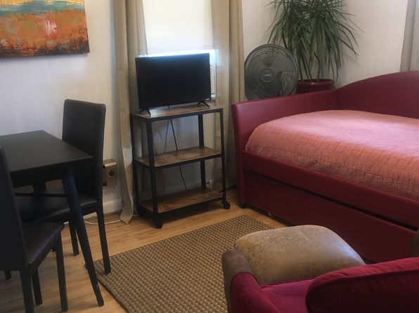 856 E Carter St APT 4