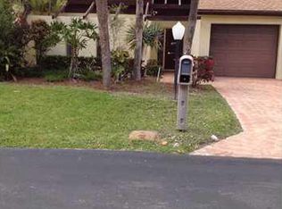 6753 Dupere Ln, Lake Worth, FL 33467