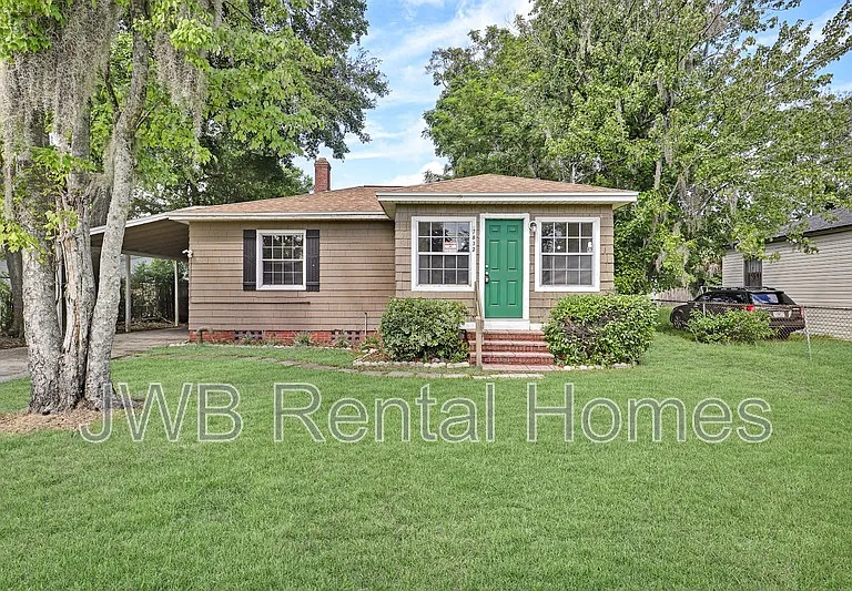 7832 Paul Jones Dr — Photo 1