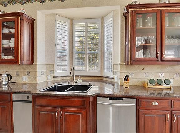 4th image of 3721 Moroney Dr