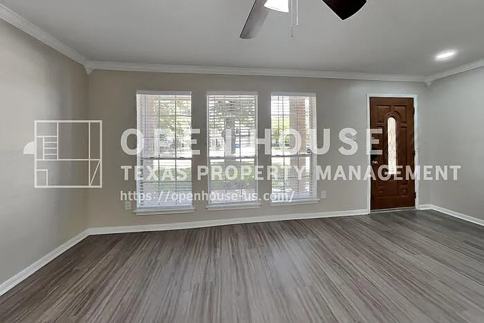 26877 N Towerguard Dr — Photo 3