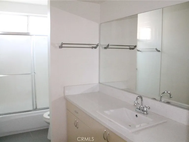 4487 Colbath Ave #103 — Photo 12