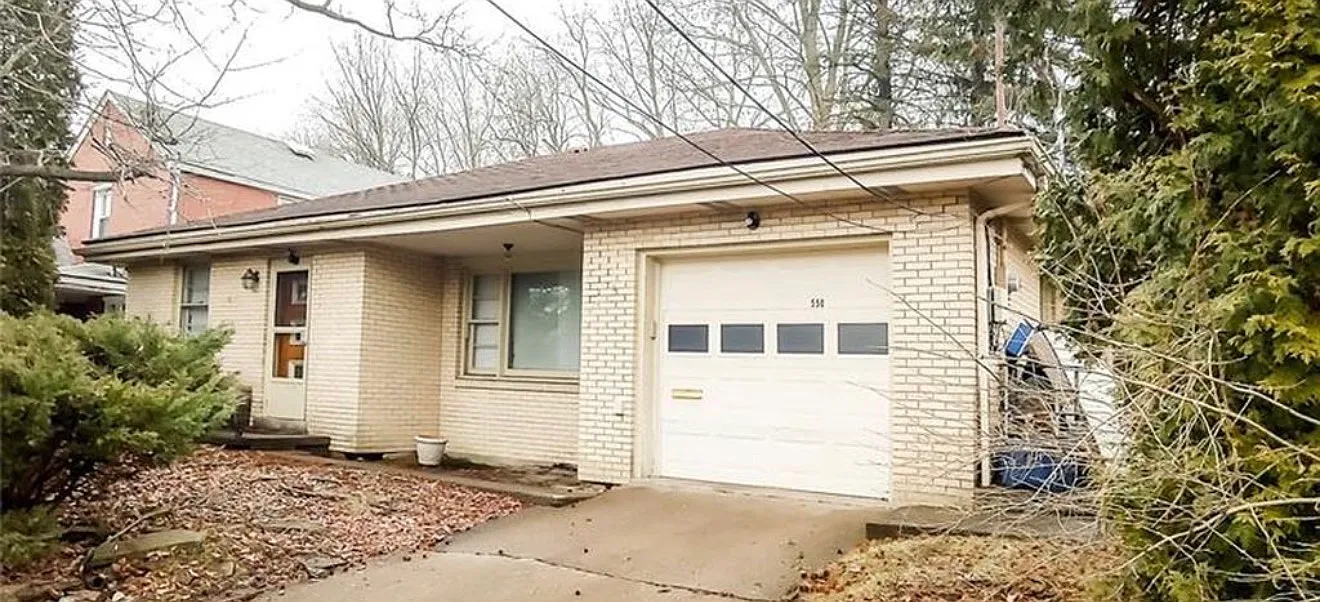 3 bed, 1050 sqft, $1,500 — Photo 1