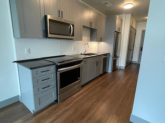 2nd image of 1134 N Grant St #603