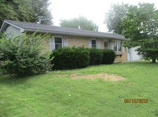 14 Sunrise Dr, Boonville, MO 65233