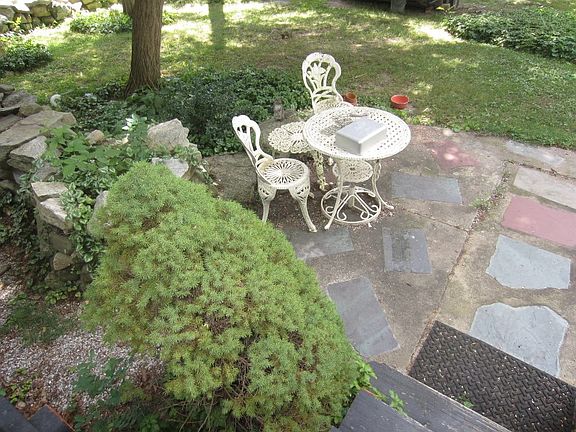 4th image of 11 Wallkill Dr
