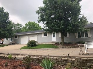 308 & 310 Hope St, Washington, IL 61571