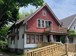 3748 N 17th St, Milwaukee, WI 53206