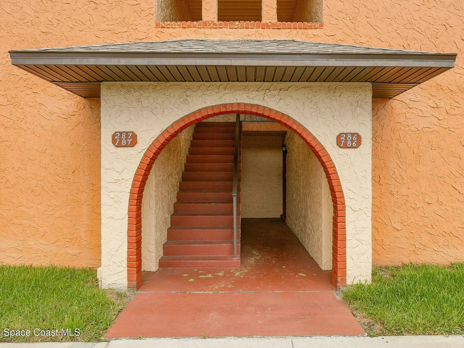 1 bed, 1.0 bath, 755 sqft, $1,350 — Photo 3
