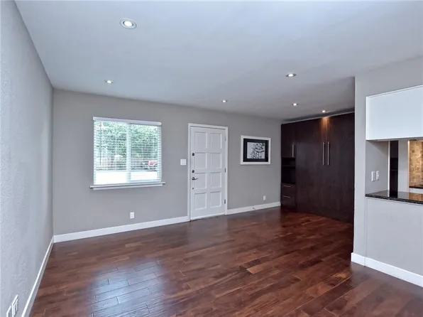 4209 Burnet Rd APT 101, Austin, TX 78756