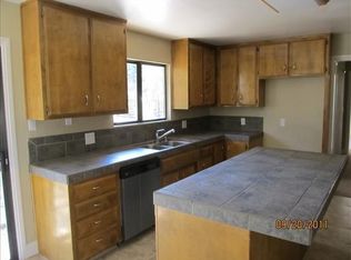 20750 Oak Glen Ct, Tehachapi, CA 93561