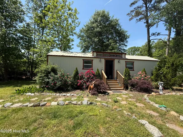 207 N Broad Street, Everetts, NC 27825