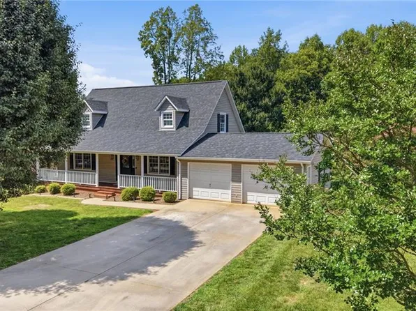 310 Yale St, North Wilkesboro, NC 28659