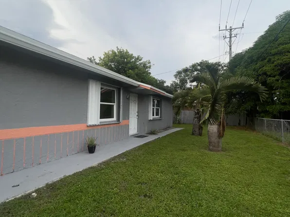 2691 NW 8th St, Pompano Beach, FL 33069