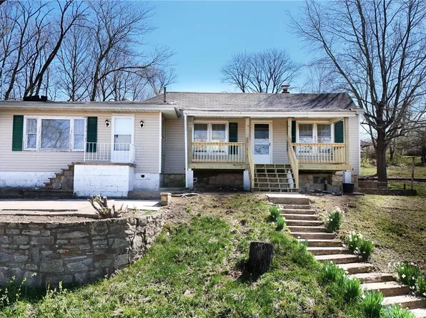 4159 Walker Hl, De Soto, MO 63020