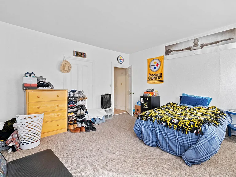 2129 Sarah St — Photo 15