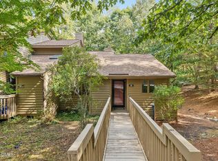 16 Pinnacle Rd, Durham, NC 27705