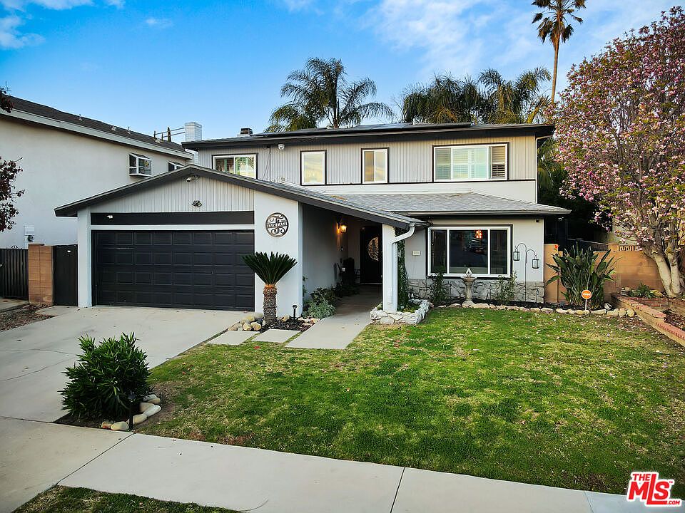 1st image of 20241 Baltar St