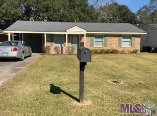 137 Hickory St, Denham Springs, LA 70726