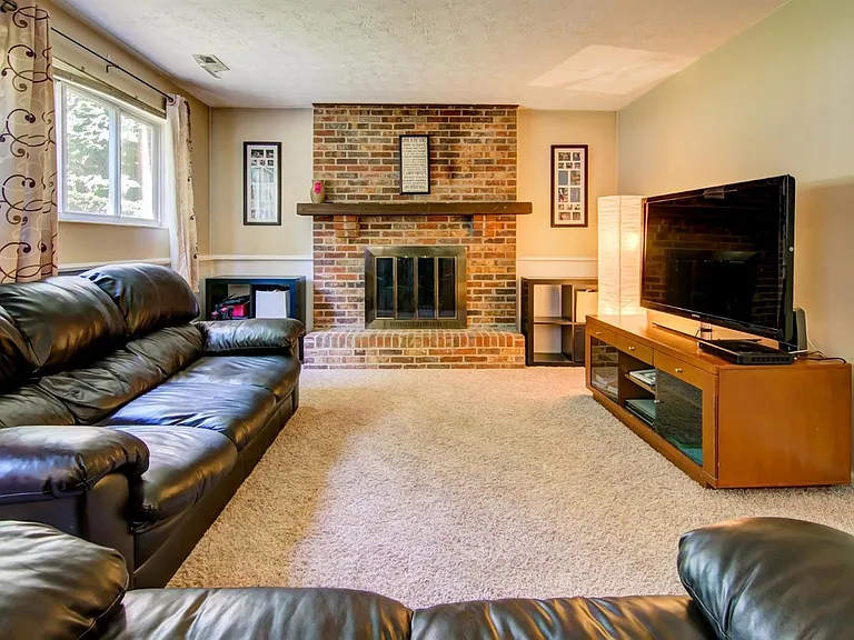 8174 Maddox Dr — Photo 8