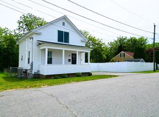58 Pond St, Swansea, MA 02777