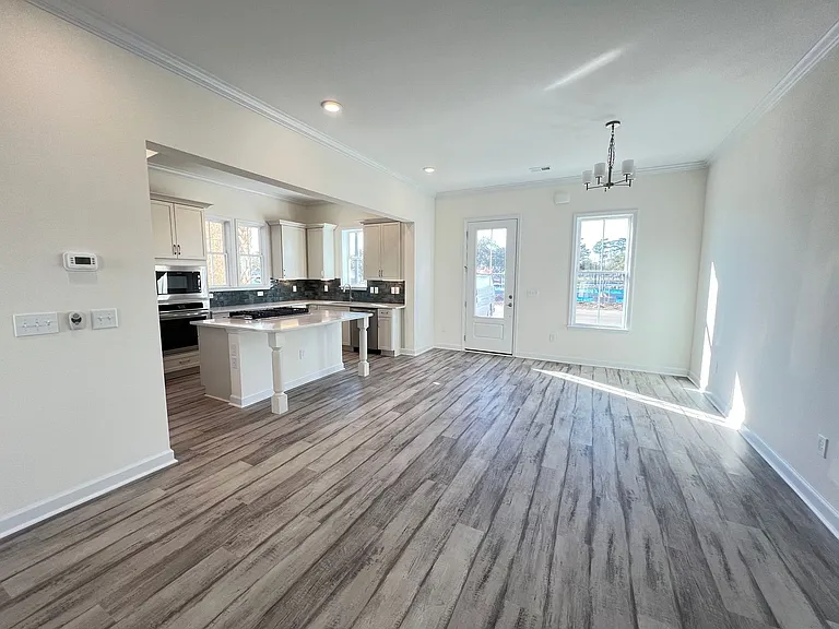 2800 Cook Cir #A — Photo 12