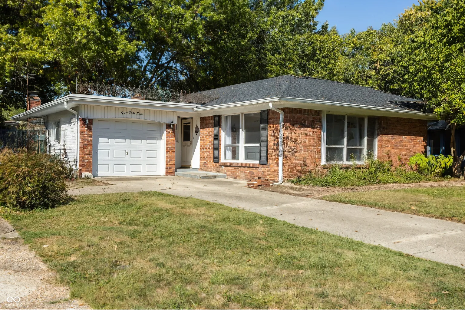 5740 N Rural St photo 1