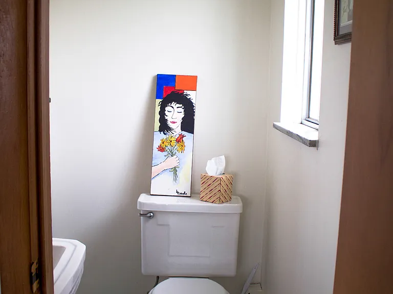 Kingston Place Apartments — Photo 18