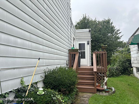 3rd image of 854 N James St