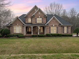 2613 Whistleberry Ct, Apex, NC 27539