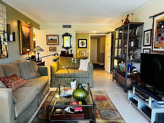 5th image of 106 Lake Emerald Drive #313