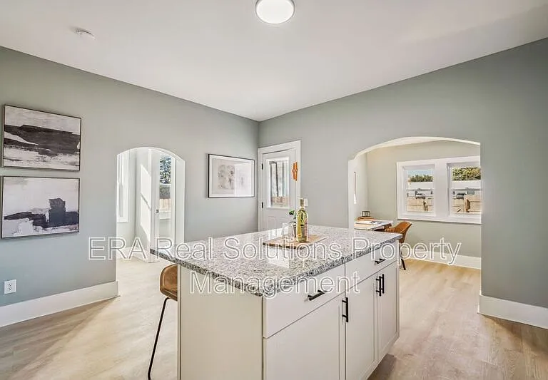 105 Rodgers Ave — Photo 19