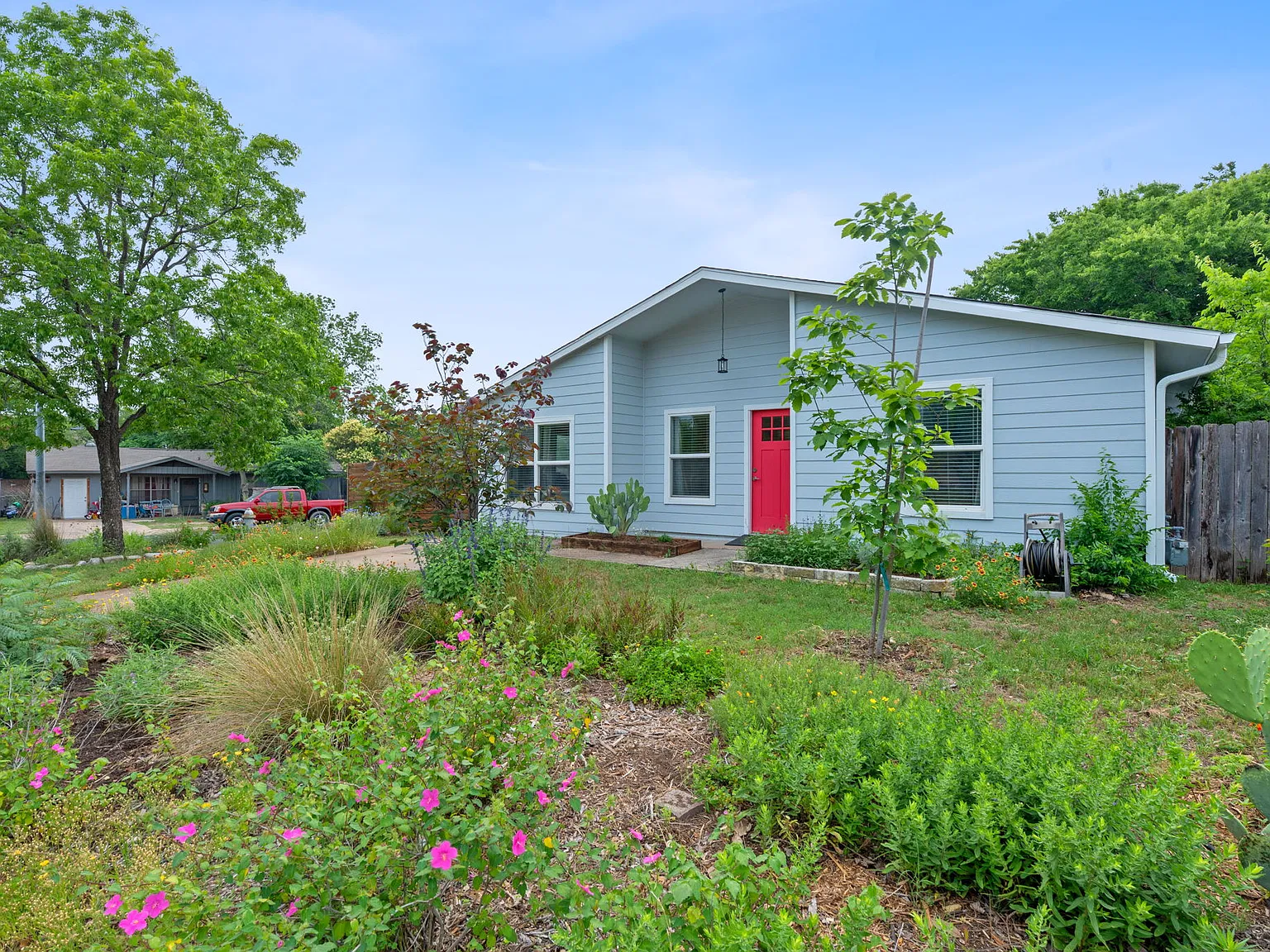 2 bed, 1120 sqft, $2,500 — Photo 3
