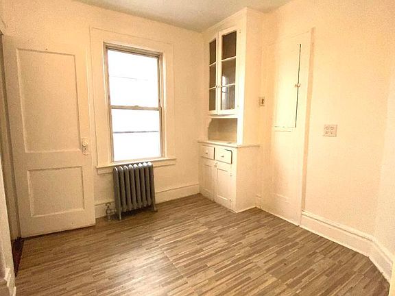 3rd image of 310 Tremont Ave Floor 3