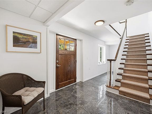 5th image of 58 W Orange St