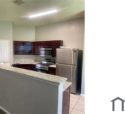 4 bed, 1754 sqft, $2,400 — Photo 4