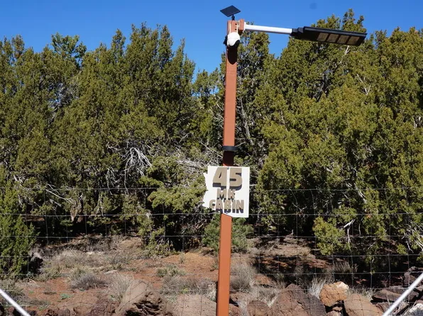 45 Co Rd, Vernon, AZ 85940