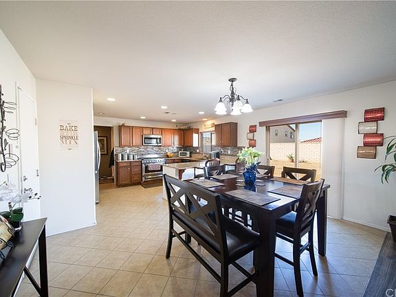 4th image of 870 Amadova Dr