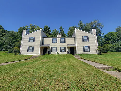 105 Kingsbury Ct Photo 1
