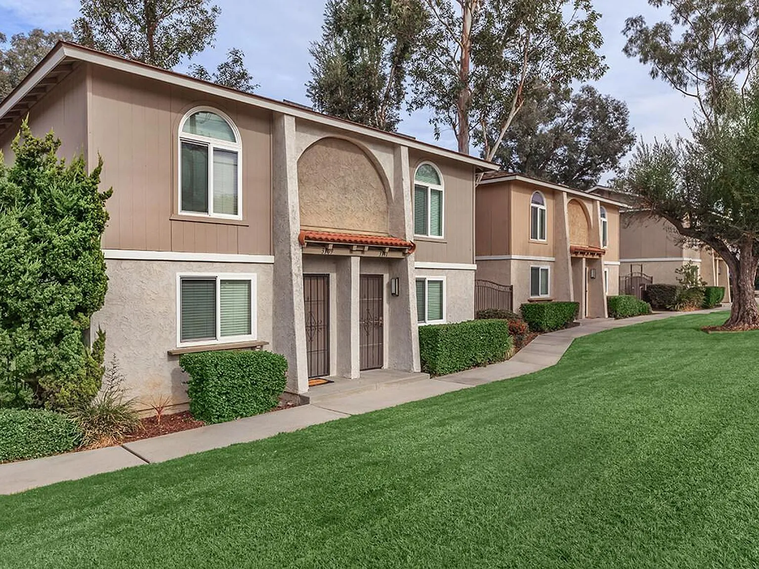 Lamar Garden Townhomes! — Photo 4